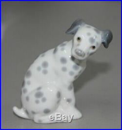 Lladro Dalmatian #1260 Figurine Dog Sitting Perfect