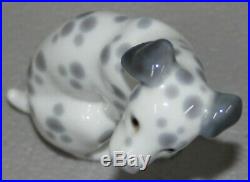 Lladro Dalmatian #1260 Figurine Dog Sitting Perfect