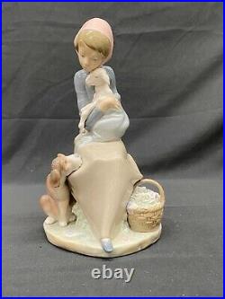 Lladro Devotion Jealousy Figurine Girl w Lamb & Dog Glossy Porcelain 1278 Mint