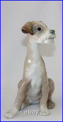 Lladro Dog #4583 Figurine Dog Sitting Perfect