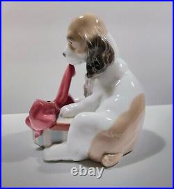Lladro Dog Can't Wait with Red Ribbon Spain Figurine