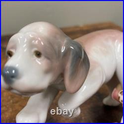 Lladro Dog Figurine Pottery Elegant Graceful Formal Luxury Spain Figurine Japan