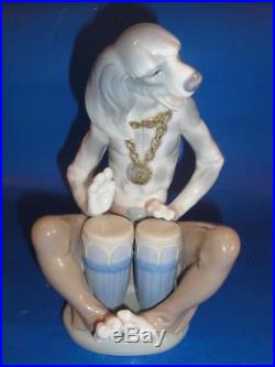 Lladro Dog Playing Bongos Figurine #1156 Issued 1971-1978