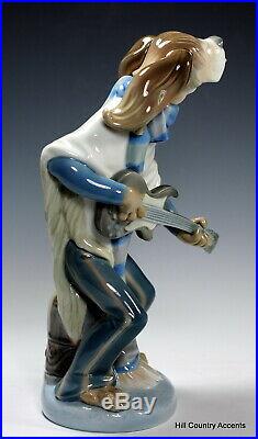 Lladro Dog Playing Guitar 1152 Rare Perfect Condition Mint