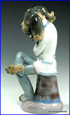 Lladro Dog Singer #1155 Perfect Free Shipping Mint