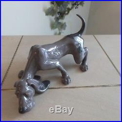 Lladro Dog Sniffing # 5110 Bloodhound Dog Mint Condition Fast Shipping