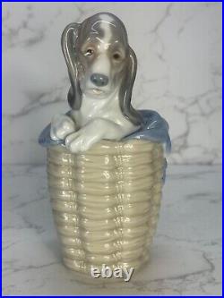 Lladro Dog in the Basket #1128 Basset Hound in Tall Basket Retired Vintage 1970s