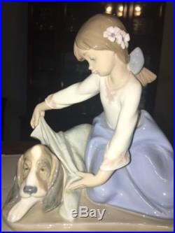 Lladro Dogs Best Friend # 5688 Mint Condition With Box