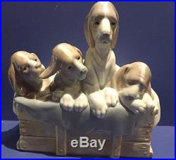 Lladro Dogs / Pups In A Box / Basket 1121 G