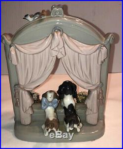 Lladro Dogs in Window Please Come Home #6502 Estate. SALE WAS $750