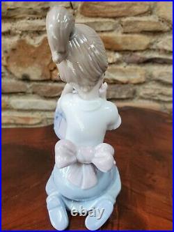 Lladro Elegant Touch # 6862 Girl with Dog Figurine Retail $460.00