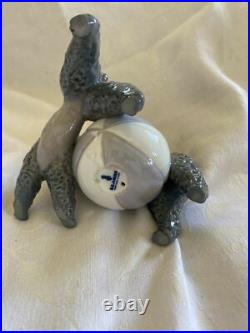 Lladro Extremely Rare Lladro Cute Doggies With Gray Ball