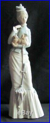 Lladro Figuerine A Walk With The Dog #4893 Retired 15 1/2 Tall