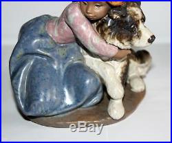 Lladro Figure Girl with Dog Handmade in Spain Daisa 1989 No. 2200