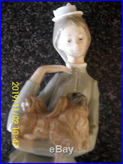 Lladro Figure My Dog Lady With A Parasol Holding A Pekingese 4893 Jose Roig