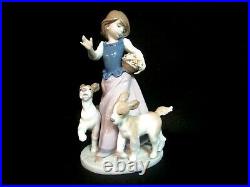 Lladro Figurine #01005761. Out for a Romp. 1991-95. Beautiful