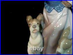 Lladro Figurine #01005761. Out for a Romp. 1991-95. Beautiful