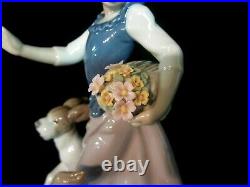 Lladro Figurine #01005761. Out for a Romp. 1991-95. Beautiful