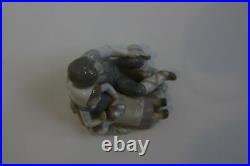 Lladro Figurine 1230 FRIENDSHIP Boy Girl Puppy Dog Pristine condition