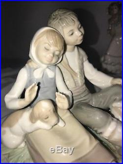 Lladro Figurine 1230 FRIENDSHIP Boy & Girl With Puppy Dog Mint