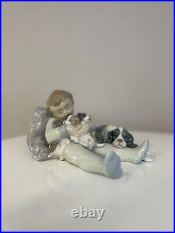 Lladro Figurine #1535 Sweet Dreams Boy Sleeping With Puppies