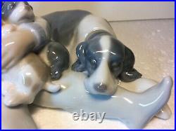 Lladro Figurine 1535 Sweet Dreams, Mint, Retired, Baby, Boy, Dog, Puppies, Sleep
