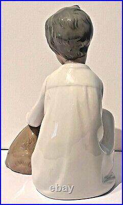 Lladro Figurine #4522 Boy With Dog Glossy 8 Retired Excellent Condition No Box