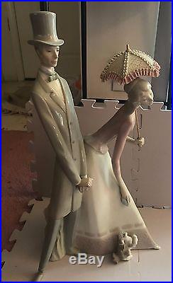 Lladro Figurine #4563 Edwardian Couple Lady with Parasol and Dog Beautiful