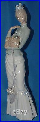 Lladro Figurine, 4893 Walk With The Dog, Lady with her dog (ln box)