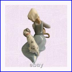 Lladro Figurine 5032 Dog and Cat, Mint, Retired 1997, Young Girl (D)