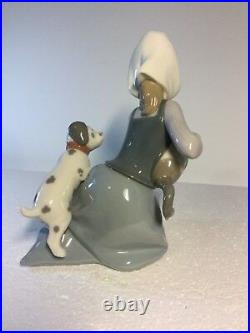 Lladro Figurine 5032 Dog and Cat, Mint, Retired 1997, Young Girl (E)