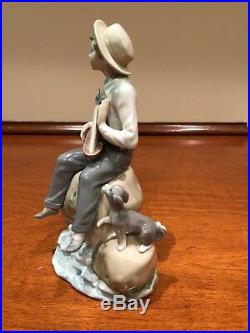 Lladro Figurine 5166 Boy With Boat/Sailboat And Dog