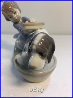 Lladro Figurine 5455 Bashful Bather, Mint, with original box, Girl, Dog, Bath B