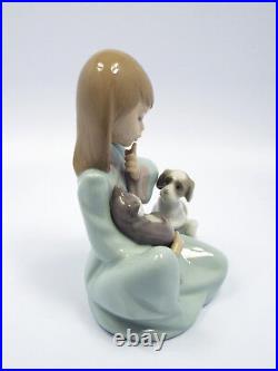 Lladro Figurine #5640 Cat Nap, Girl Holding Sleeping Cat with Dog, with box