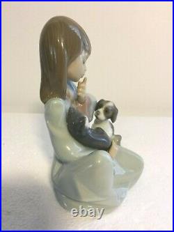 Lladro Figurine 5640 Cat Nap Mint, Girl with Puppy & Sleeping Cat (H)
