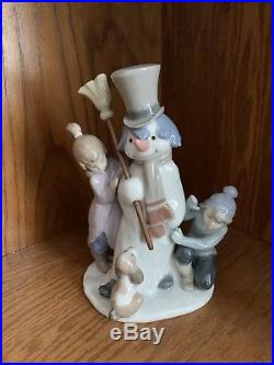 Lladro Figurine #5713 The Snowman, Boy Girl & Dog around Snowman, Mint Hand Made
