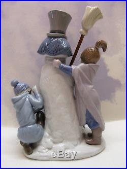 Lladro Figurine 5713 The Snowman Figurine Mint Girl Boy Dog Winter No Box
