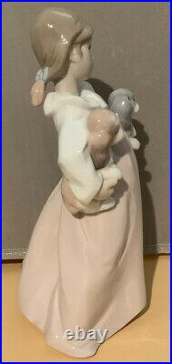 Lladro Figurine #6419 Arms Full of Love Girl Holding Dogs