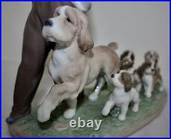 Lladro Figurine 6828 My Little Explorers by Antonio Ramos. Boy + 6 Dogs MINT
