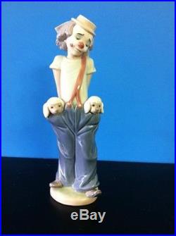 Lladro Figurine #7600 Little Pals, Clown with Puppy Dogs, Collectors Society 85