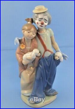 Lladro Figurine #7686 Pals Forever Clown With Girl And Dogs