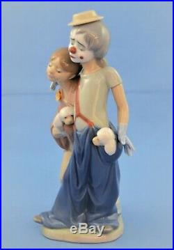 Lladro Figurine #7686 Pals Forever Clown With Girl And Dogs