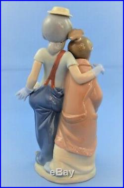 Lladro Figurine #7686 Pals Forever Clown With Girl And Dogs