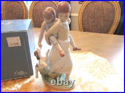 Lladro Figurine 8353 Oh Happy Days Daisa 2007 Spain Boxed Young Girls At Play