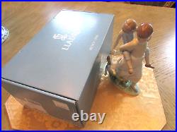 Lladro Figurine 8353 Oh Happy Days Daisa 2007 Spain Boxed Young Girls At Play