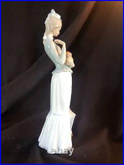 Lladro Figurine A Walk With The Dog Woman with Pekingese Dog # 4893 with Orig Box