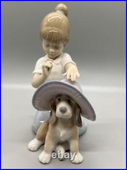 Lladro Figurine An Elegant Touch #6862 Girl in Hat with Dog and Flowers GREAT