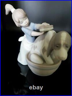 Lladro Figurine Bashful Bather #5455 Girl Washing Dog New Unglazed New
