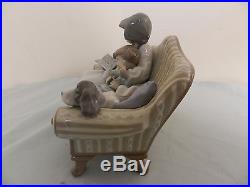 Lladro Figurine Big Sister Figurine Statue Siblings Dog on Couch Great Con 5735