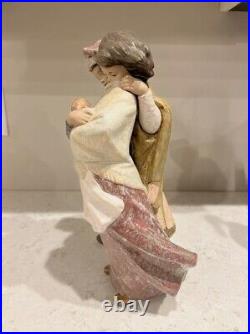 Lladro Figurine Boy Girl Dog Facing The Wind Gres #1279 with Original BOX $830